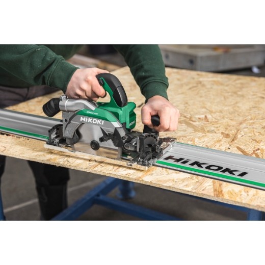hikoki-c1806dumw2z-pilarka-tarczowa-na-szynie-prowadzacej-ciecie-plyty-osb