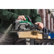 hikoki-c1806dumw2z-pilarka-tarczowa-18v-ciecie-drewna-na-budowie