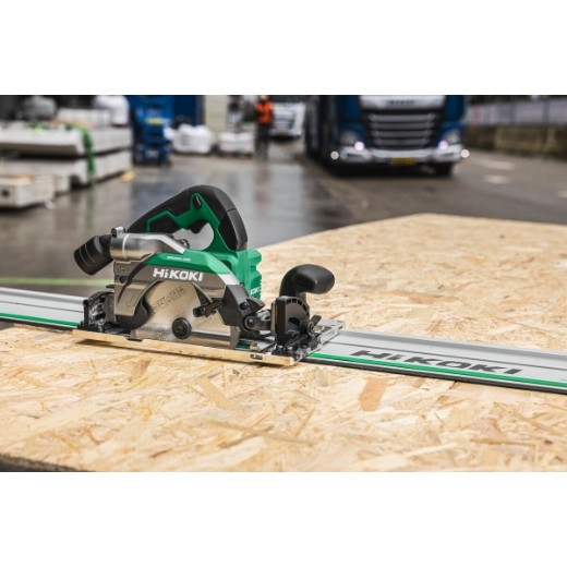 hikoki-c1806dumw2z-pilarka-tarczowa-na-szynie-prowadzacej-warsztat