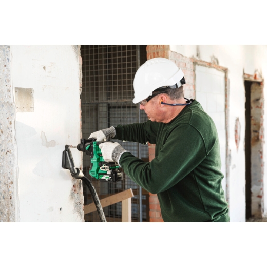 młotowiertarka akumulatorowa hikoki wiercenie w betonie na budowie