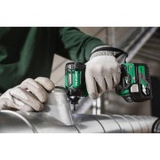 zakrętarka udarowa hikoki wh36dcwrz zbliżenie na uchwyt 1/4 hex montaż instalacji