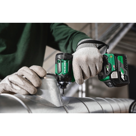 zakrętarka udarowa hikoki wh36dcwrz zbliżenie na uchwyt 1/4 hex montaż instalacji