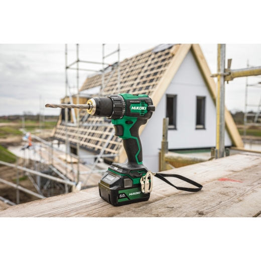 hikoki dv18dewqz wiertarko wkrętarka na budowie dachowej