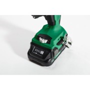 akumulator hikoki 18v li-ion zamontowany w wkrętarce