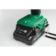 akumulator hikoki 18v li-ion zamontowany w pistolecie do kleju