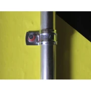 Mocowanie uchwytu instalacyjnego przy użyciu gwoździ CELO XHA HCR 3x32 mm