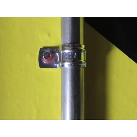 Mocowanie uchwytu instalacyjnego przy użyciu gwoździ CELO XHA HCR 3x32 mm