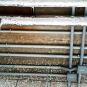 Podwieszenie instalacji rurowych z wykorzystaniem uchwytu ATR M8x16