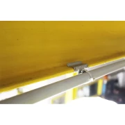 Mocowanie przewodów instalacyjnych do belki przy użyciu klipsa CBR