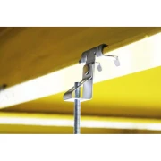 Metalowy klips CVA do podwieszania instalacji na konstrukcji stalowej