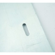 Podłużny otwór 3,5 × 15 mm wykonany wycinakiem EDMA 034155