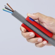 Cięcie peszla obcinakiem Knipex TwistCut 90 22 01 SB