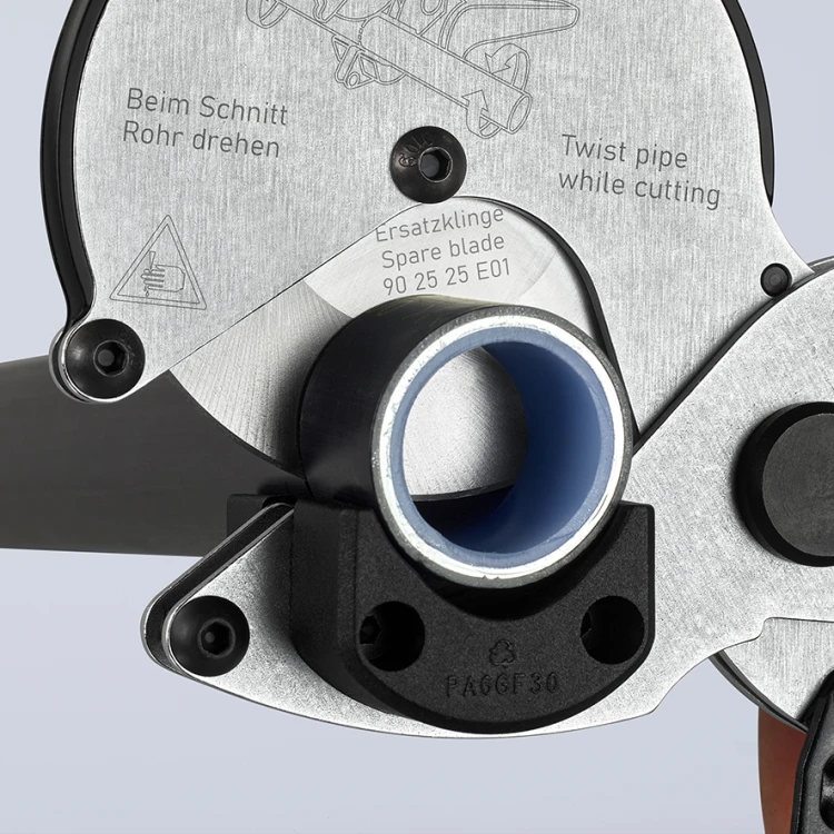 Knipex 90 25 25 – krążek tnący i prowadzenie rury kompozytowej
