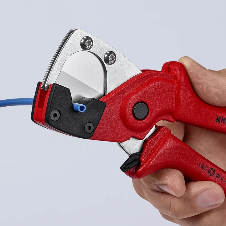 Ręczny obcinak do węży pneumatycznych Knipex 90 10 185