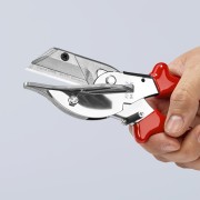 Obcinak Knipex 94 35 215 z wymiennym ostrzem trapezowym