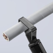 Ściągacz Knipex 16 30 135 – przygotowanie kabla do usunięcia zewnętrznej powłoki