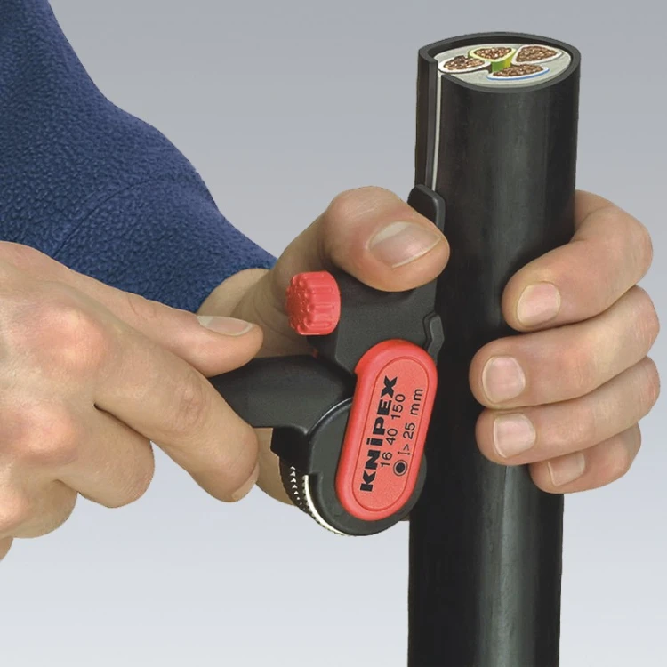Knipex 16 40 150 – prowadzenie cięcia wzdłużnego izolacji kabla od Ø 25 mm