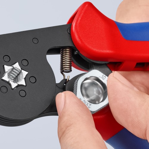 Praska Knipex 97 53 14 – zbliżenie sześciokątnej matrycy i pokrętła ustawianego do tulejek Twin