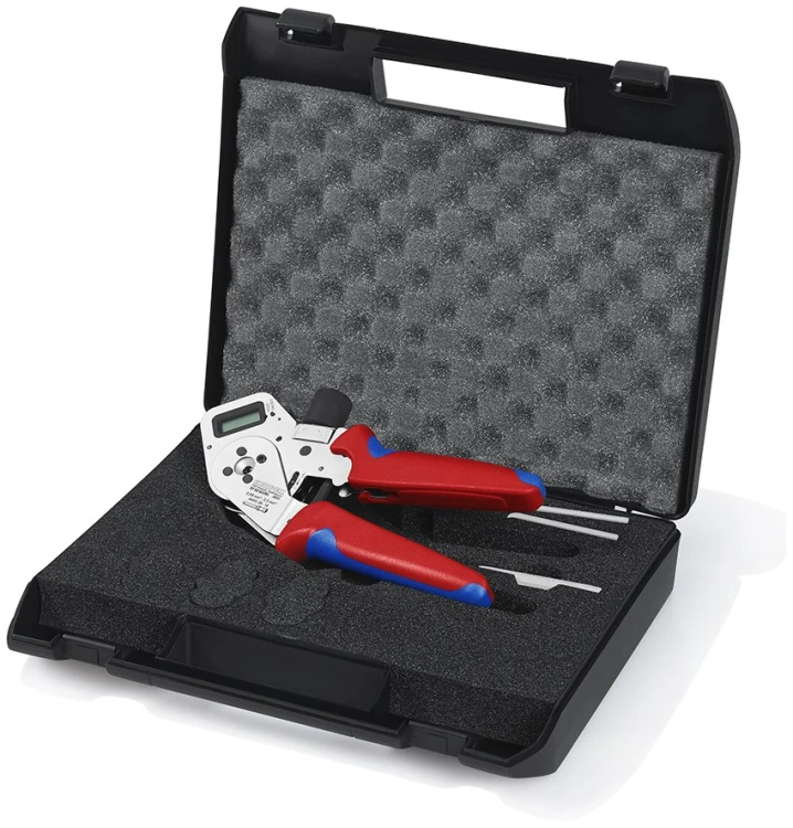 Praska cyfrowa Knipex 97 52 63 DG A w otwartej walizce transportowej z wkładem ochronnym