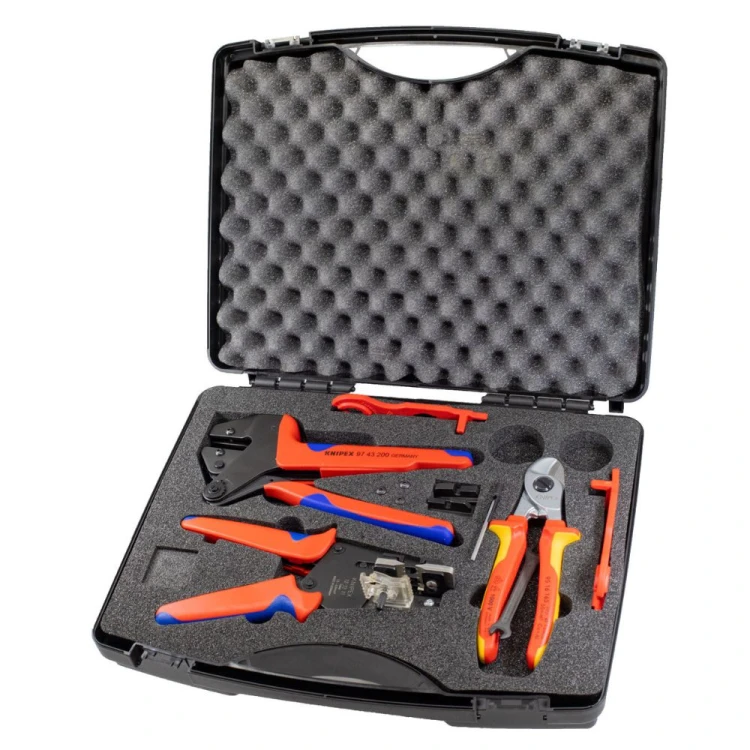 Zestaw narzędzi do fotowoltaiki Knipex 97 91 01-BH w otwartej walizce z piankowym wkładem