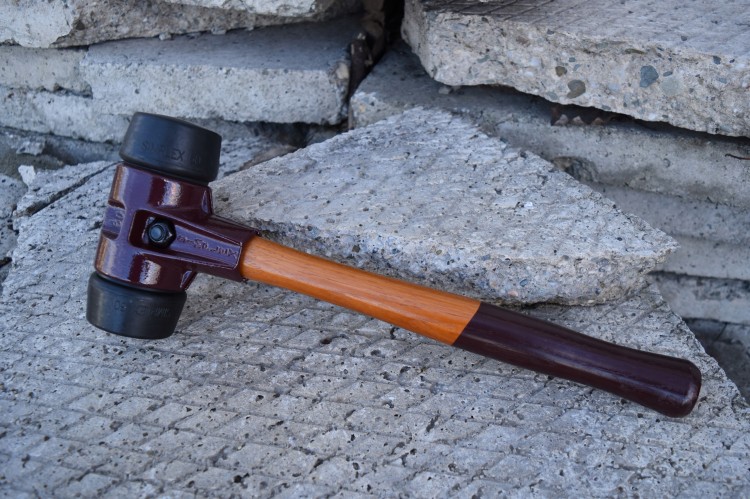 Młotek brukarski Halder Simplex 60 – narzędzie do kostki brukowej zdjęcie z budowy